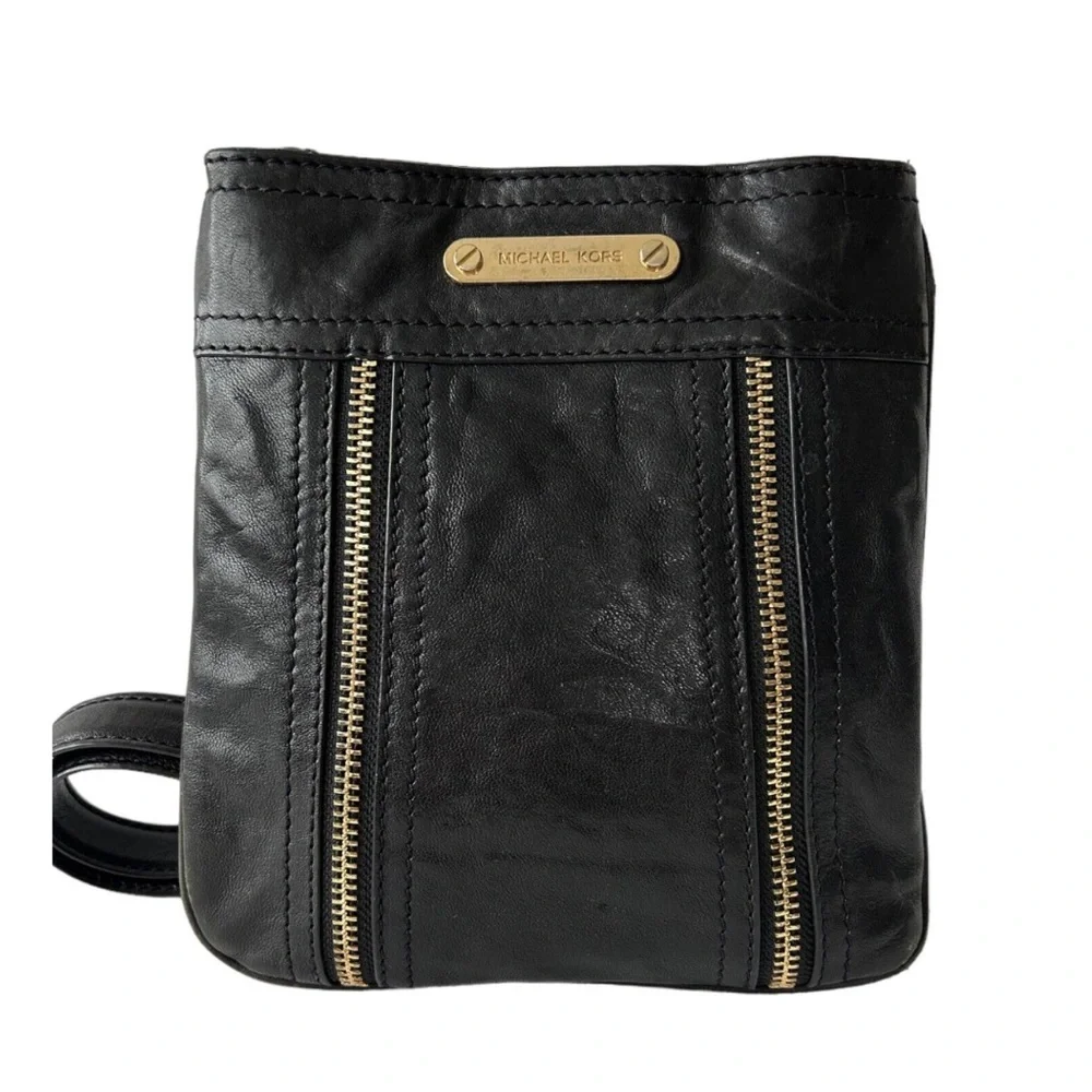 Michael Kors Moxley Black Leather Zipper Detail Crossbody Bag Purse